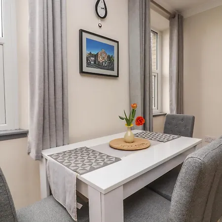 51a Swadford Street Apartment *