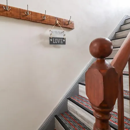 51a Swadford Street Apartment *